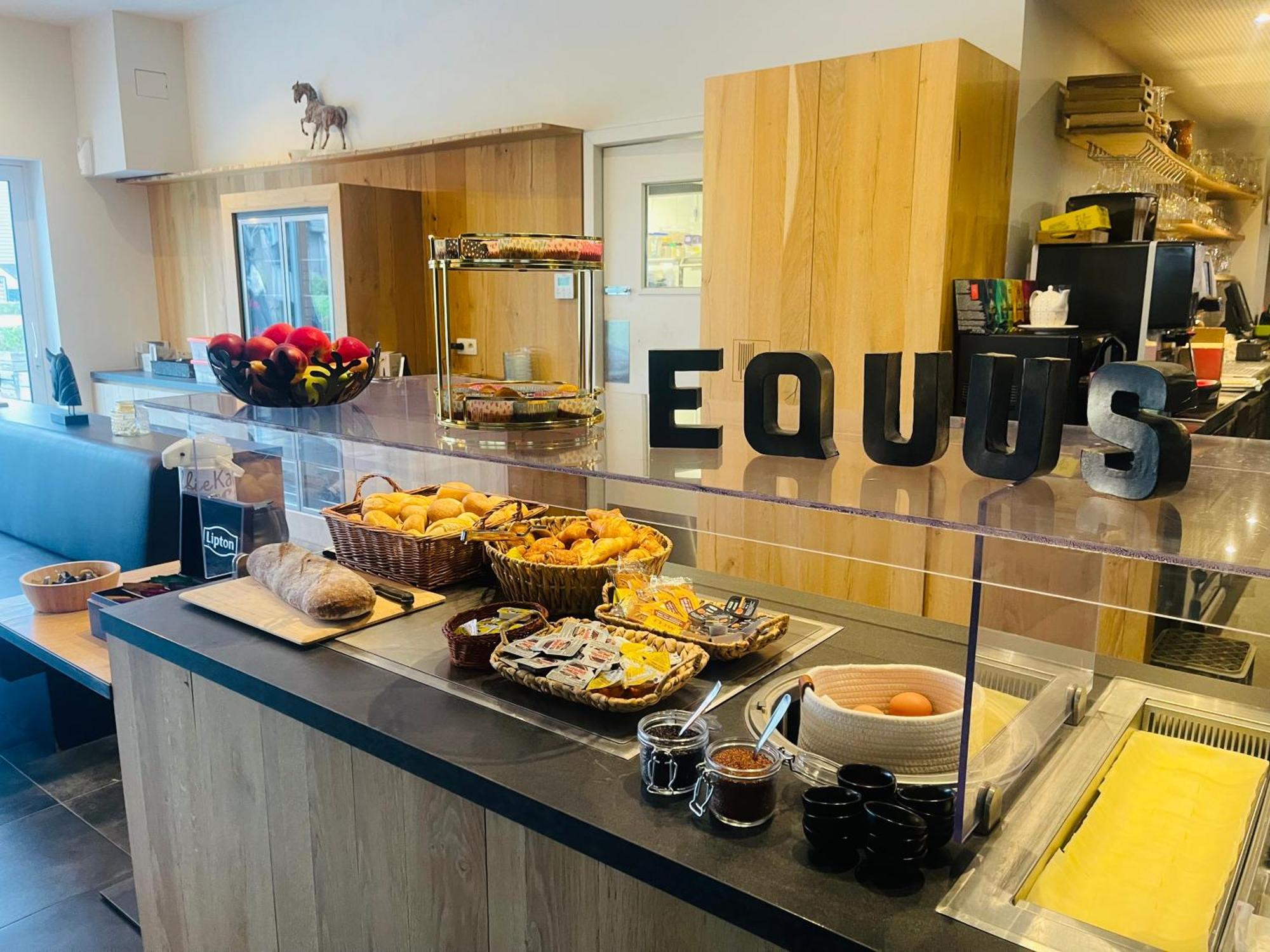Equus B&B Bredene Eksteriør bilde